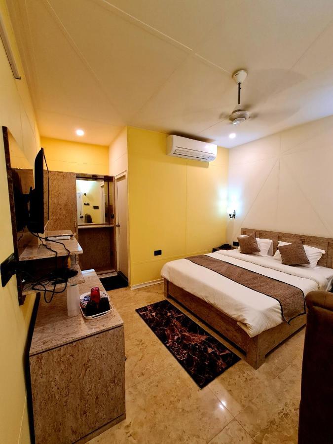 Hotel Aurelia Pearl ปัฏนา ภายนอก รูปภาพ