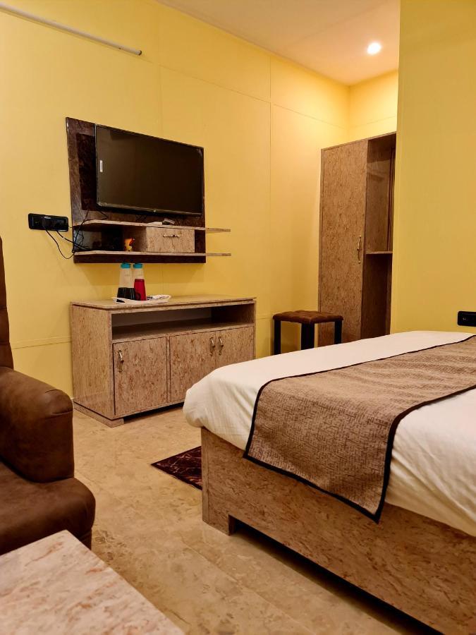 Hotel Aurelia Pearl ปัฏนา ภายนอก รูปภาพ