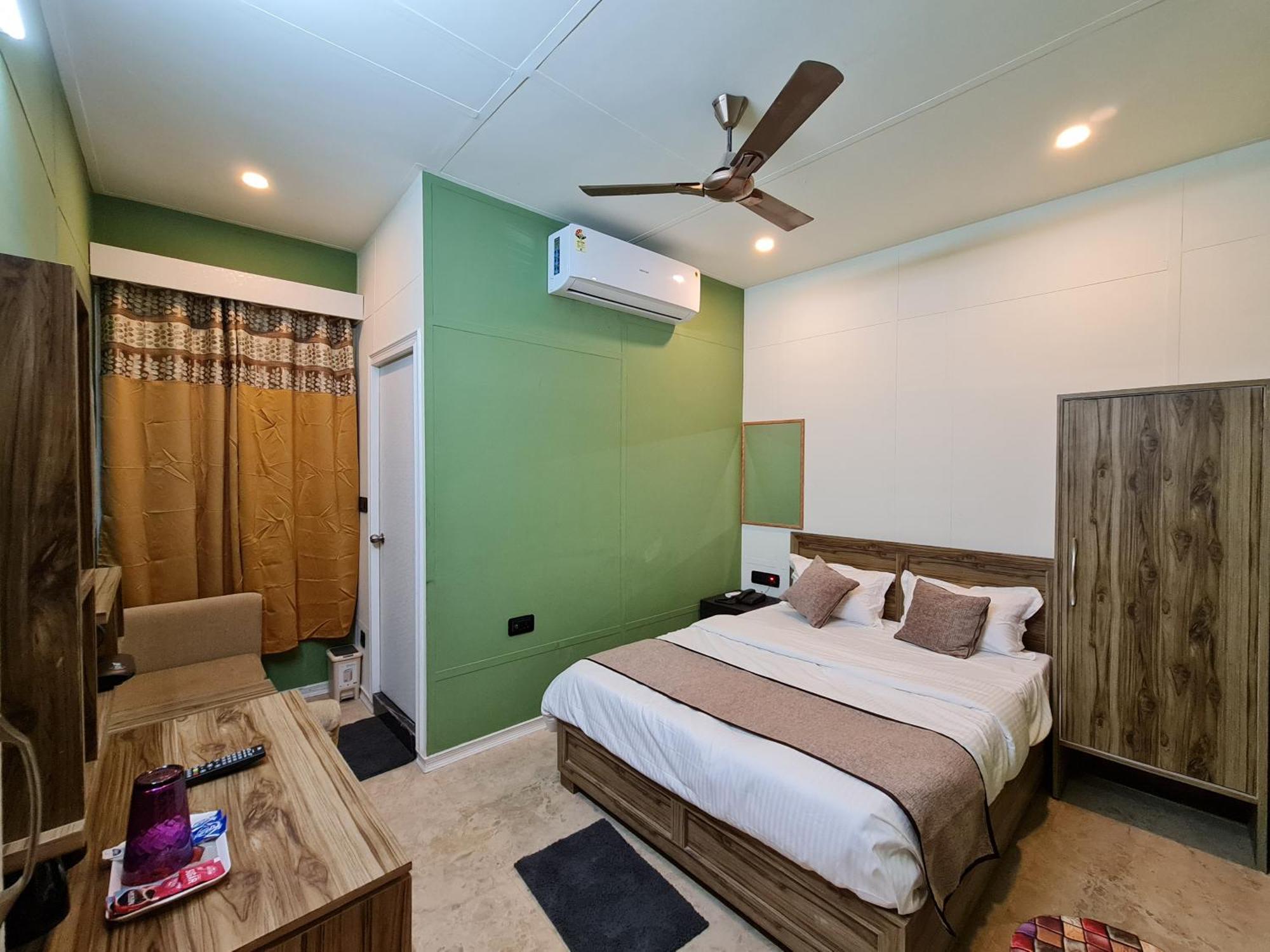 Hotel Aurelia Pearl ปัฏนา ภายนอก รูปภาพ